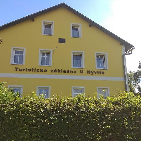 Hotel Turisticka Zakladna U Nyvltu Martínkovice Exterior foto