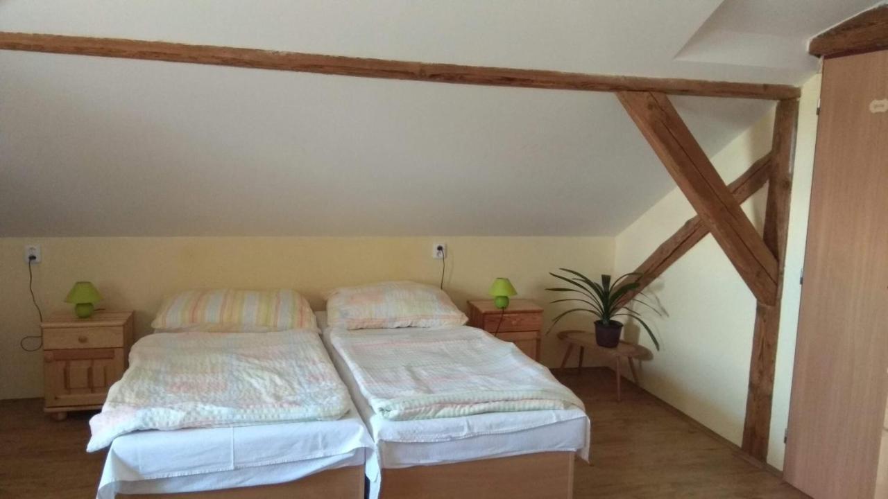 Hotel Turisticka Zakladna U Nyvltu Martínkovice Exterior foto